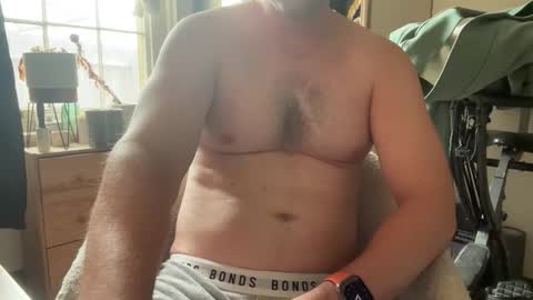 surfbro44 online show from 02-10-26, 01:10