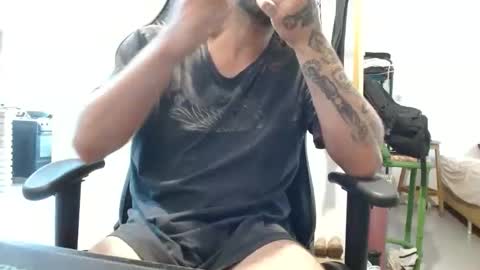 surfdog95 online show from 09-30-25, 04:45