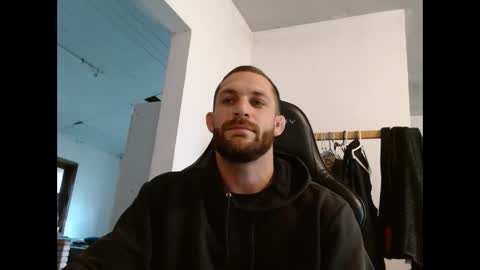 Snapshot of surfdog95 chatting on 10-26-25, 08:26 surfdog95 online show from 10-26-25, 08:26