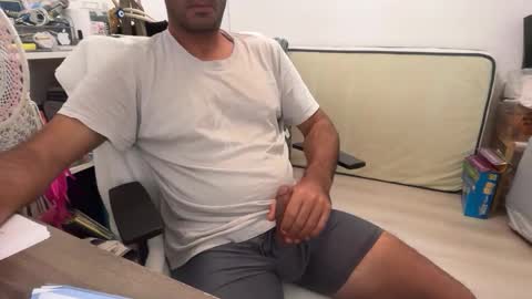 Snapshot of surftravel chatting on 02-13-26, 04:14 surftravel online show from 02-13-26, 04:14