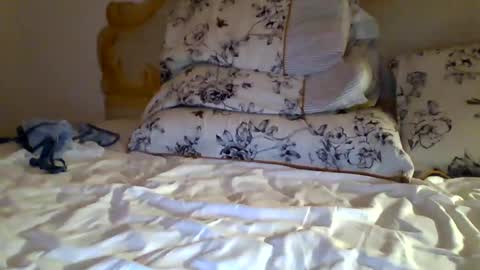 surrogate_play online show from 01-01-25, 08:26