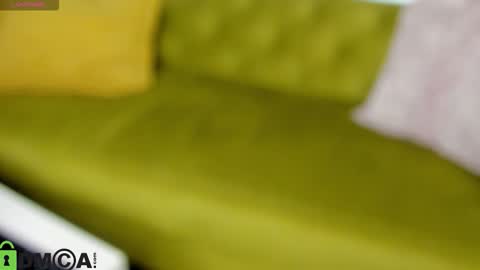 Annie online show from 11-01-25, 01:07