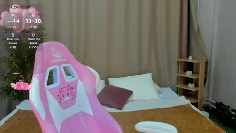 Annie online show from 01-09-26, 01:41