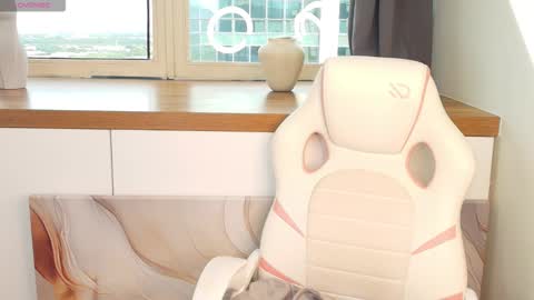 Snapshot of susan_backer chatting on 03-13-26, 12:01 Susan online show from 03-13-26, 12:01