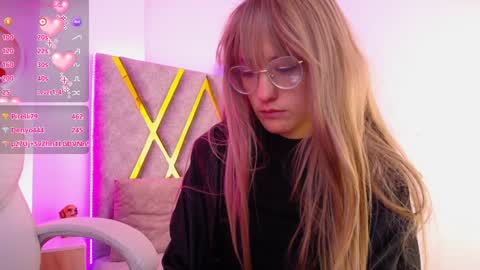 Susan online show from 12-19-24, 02:35