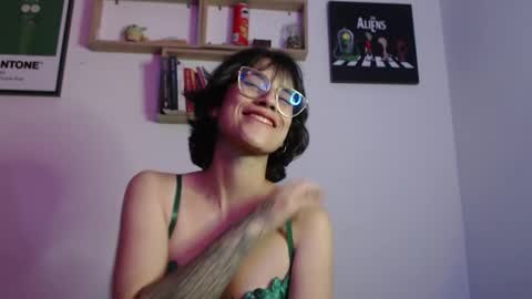 susana_w online show from 02-27-25, 03:04