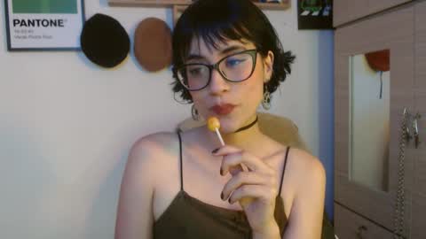 susana_w online show from 10-17-25, 09:50