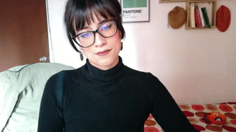 Snapshot of susana_w chatting on 04-19-26, 09:39 susana_w online show from 04-19-26, 09:39