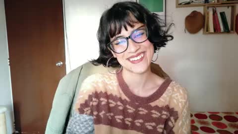 Snapshot of susana_w chatting on 04-20-26, 10:22 susana_w online show from 04-20-26, 10:22