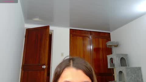 Snapshot of susanaduncann chatting on 03-28-26, 03:33 Susana online show from 03-28-26, 03:33
