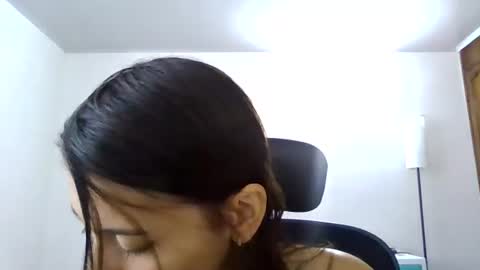 Snapshot of susanaduncann chatting on 06-18-26, 02:10 Susana online show from 06-18-26, 02:10
