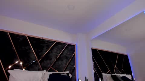 susanahenao online show from 03-01-25, 09:59