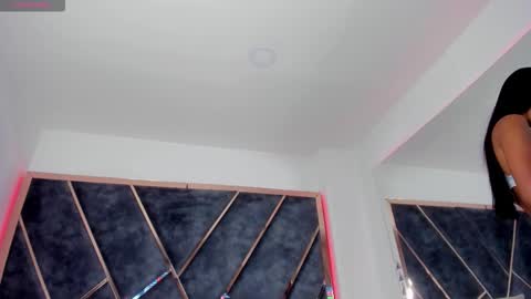 susanahenao online show from 09-10-25, 05:13