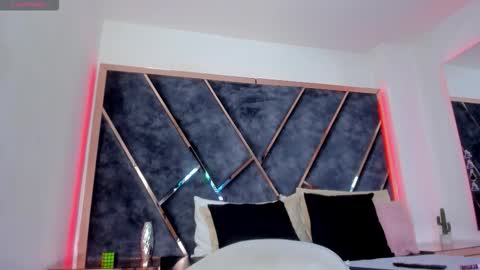 susanahenao online show from 09-13-25, 05:24