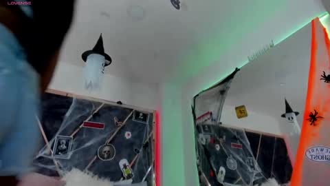 susanahenao online show from 10-22-25, 08:52