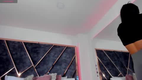 susanahenao online show from 01-10-26, 05:04