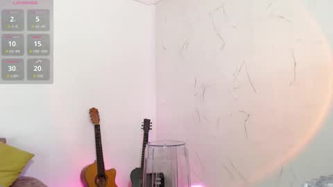 Snapshot of susanahendrix chatting on 09-10-25, 06:30 Susana hendrix online show from 09-10-25, 06:30