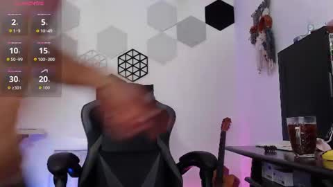 Susana hendrix    online show from 06-15-26, 07:38