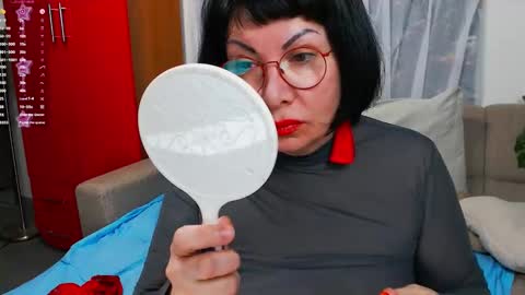 Susan online show from 01-29-25, 06:33