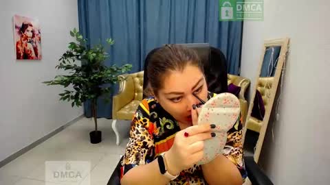 Snapshot of susanna_s chatting on 01-19-26, 06:39 Susanna online show from 01-19-26, 06:39