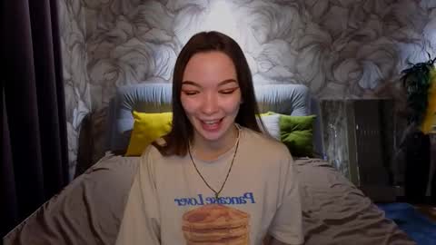 Snapshot of susannjohnson chatting on 10-28-25, 12:36 susannjohnson online show from 10-28-25, 12:36