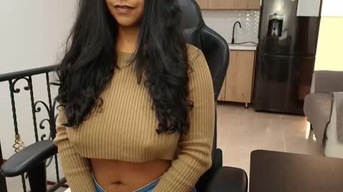 Snapshot of susanrhodes_ chatting on 02-20-26, 12:05 Susan Rhodes online show from 02-20-26, 12:05