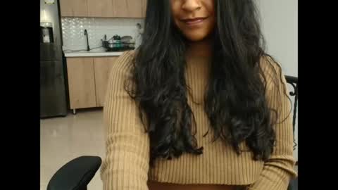 Snapshot of susanrhodes_ chatting on 05-03-26, 10:32 Susan Rhodes online show from 05-03-26, 10:32