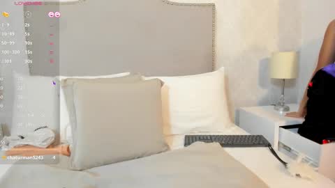 susanthomass online show from 11-19-25, 07:36