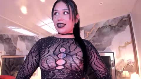 susanvilla online show from 03-25-26, 07:42