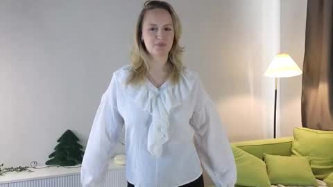 Caroline online show from 02-04-26, 09:48