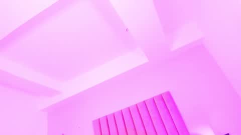 Sussan Nicole  online show from 10-04-25, 12:14