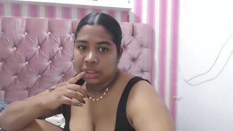 Snapshot of sussann_gomez chatting on 03-17-26, 12:52 sussann online show from 03-17-26, 12:52