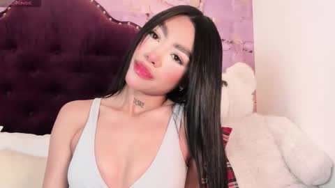 Snapshot of sussie_thompsom chatting on 02-21-26, 03:02 Sussie Tompsom online show from 02-21-26, 03:02