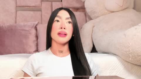 Snapshot of sussie_thompsom chatting on 03-27-26, 05:12 Sussie Tompsom online show from 03-27-26, 05:12