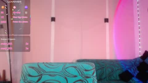 Snapshot of sussy_222 chatting on 07-24-26, 08:40 susy online show from 07-24-26, 08:40