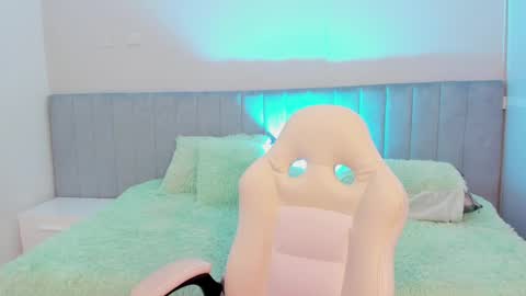 sussy_sweet4u online show from 09-12-25, 10:59
