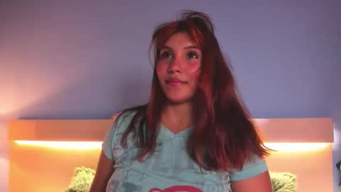 Susy Gonzalez online show from 10-21-25, 05:08