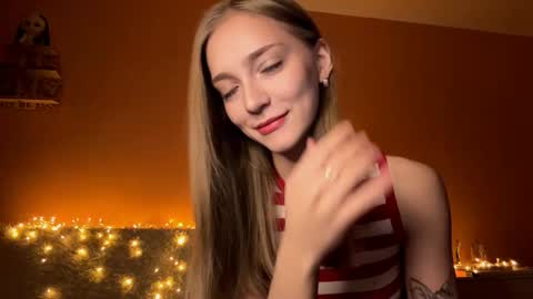 Jessica online show from 10-13-25, 04:18