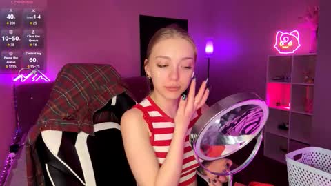 Snapshot of susyschuerholz chatting on 02-10-26, 07:07 Jessica online show from 02-10-26, 07:07