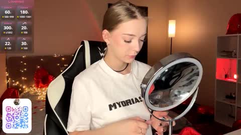 Snapshot of susyschuerholz chatting on 02-15-26, 08:05 Jessica online show from 02-15-26, 08:05