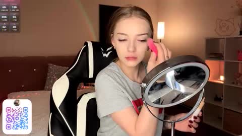 Snapshot of susyschuerholz chatting on 02-22-26, 08:29 Jessica online show from 02-22-26, 08:29