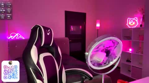 Snapshot of susyschuerholz chatting on 03-02-26, 08:26 Jessica online show from 03-02-26, 08:26