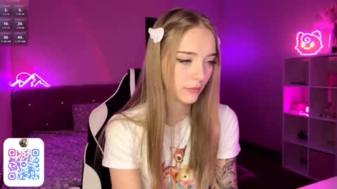 Snapshot of susyschuerholz chatting on 03-07-26, 08:28 Jessica online show from 03-07-26, 08:28