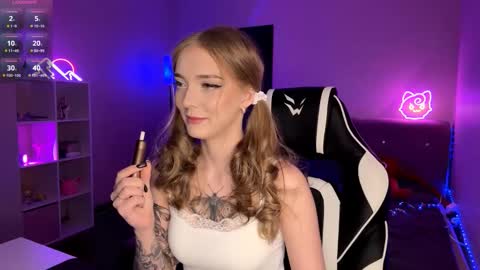 Snapshot of susyschuerholz chatting on 03-28-26, 01:33 Jessica online show from 03-28-26, 01:33