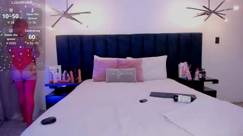 susyy online show from 10-23-25, 04:01