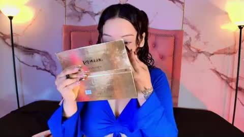 suxan_white online show from 06-19-26, 09:07