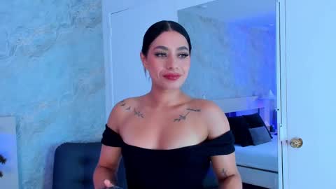 Susan  online show from 10-24-25, 09:33