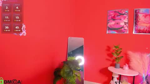 Snapshot of suzane_martin chatting on 03-22-26, 03:54 Hey Im Suzane online show from 03-22-26, 03:54