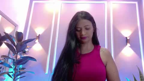 Snapshot of suzyfox chatting on 03-12-26, 08:59 Suzy online show from 03-12-26, 08:59