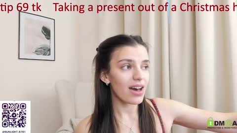 Suzy  next stream  Thursday Friday Saturday online show from 12-25-24, 04:54